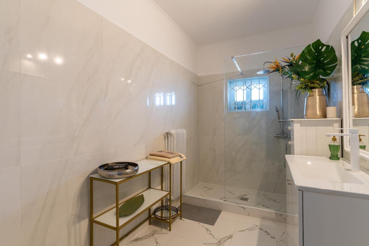 Albergue Ioanna'S Hellenic Hospitality Atenas Exterior foto