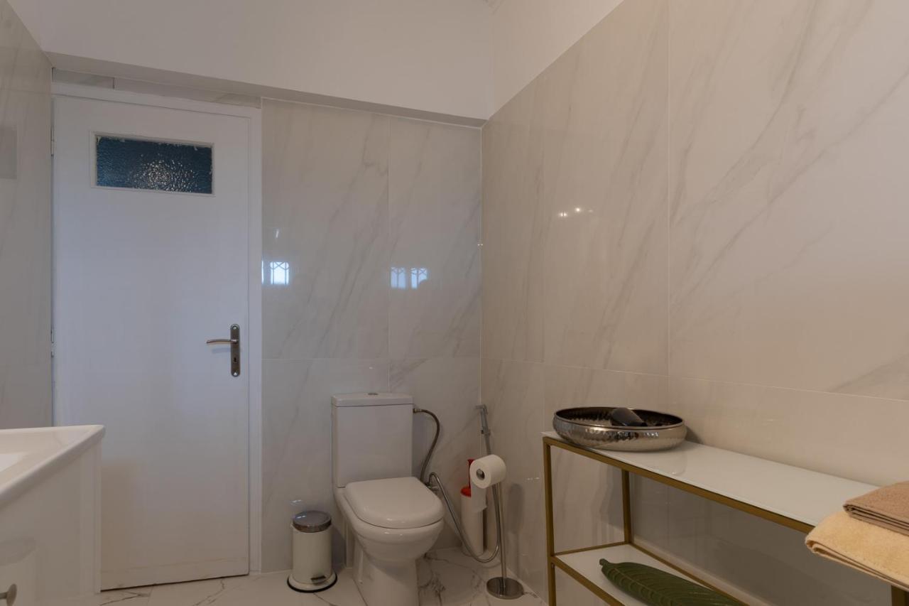 Albergue Ioanna'S Hellenic Hospitality Atenas Exterior foto