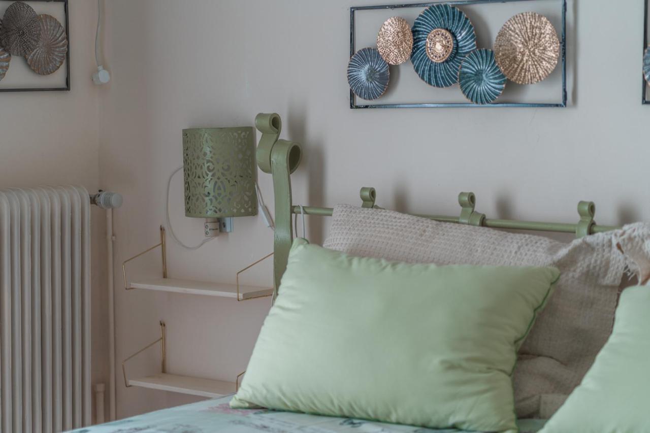 Albergue Ioanna'S Hellenic Hospitality Atenas Exterior foto